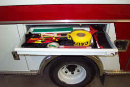 Medic 13 Driver Side Drawer Compartment.JPG (687075 bytes)